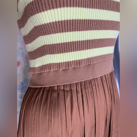 NWT Anthropologie Knit Flowy Dress - Size SP - Gorgeous - Picture 5 of 6